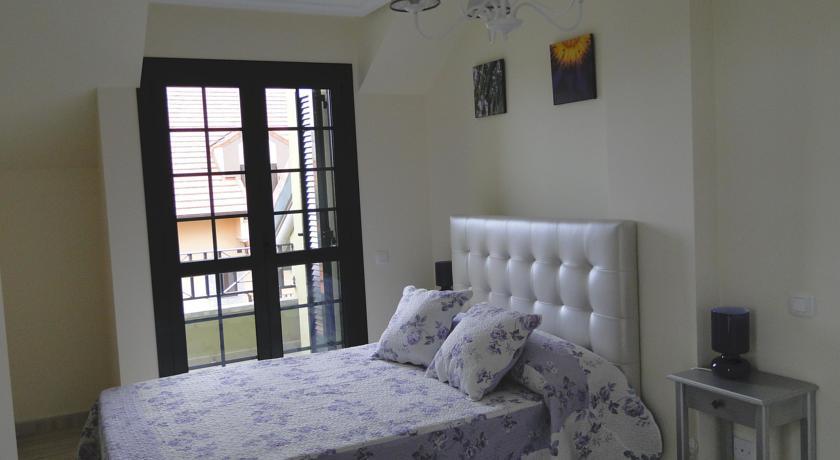 נוחה Apartamentos El Pinedo חדר תמונה